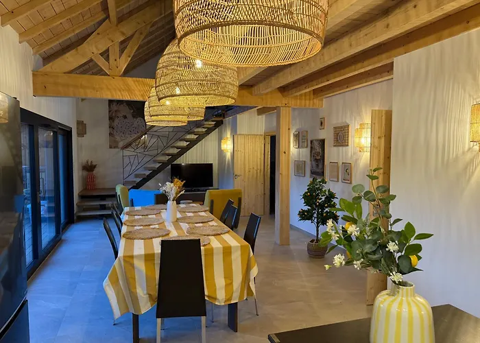 Le Domaine D Isa Maison Sela בית נופש