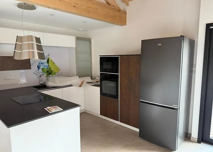 Le Domaine D Isa Maison Sela