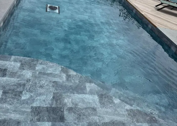 Le Domaine D Isa Maison Sela *