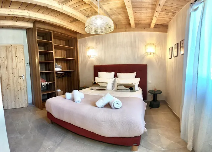 Le Domaine D Isa Maison Sela *